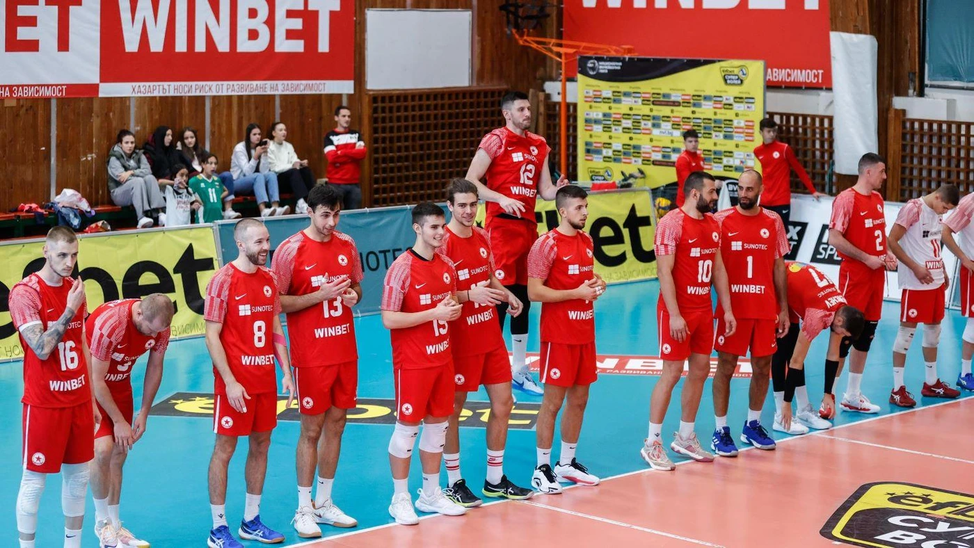 🏐 ВОЛЕЙБОЛ: Поне четири гейма между Нефтохимик и ЦСКА