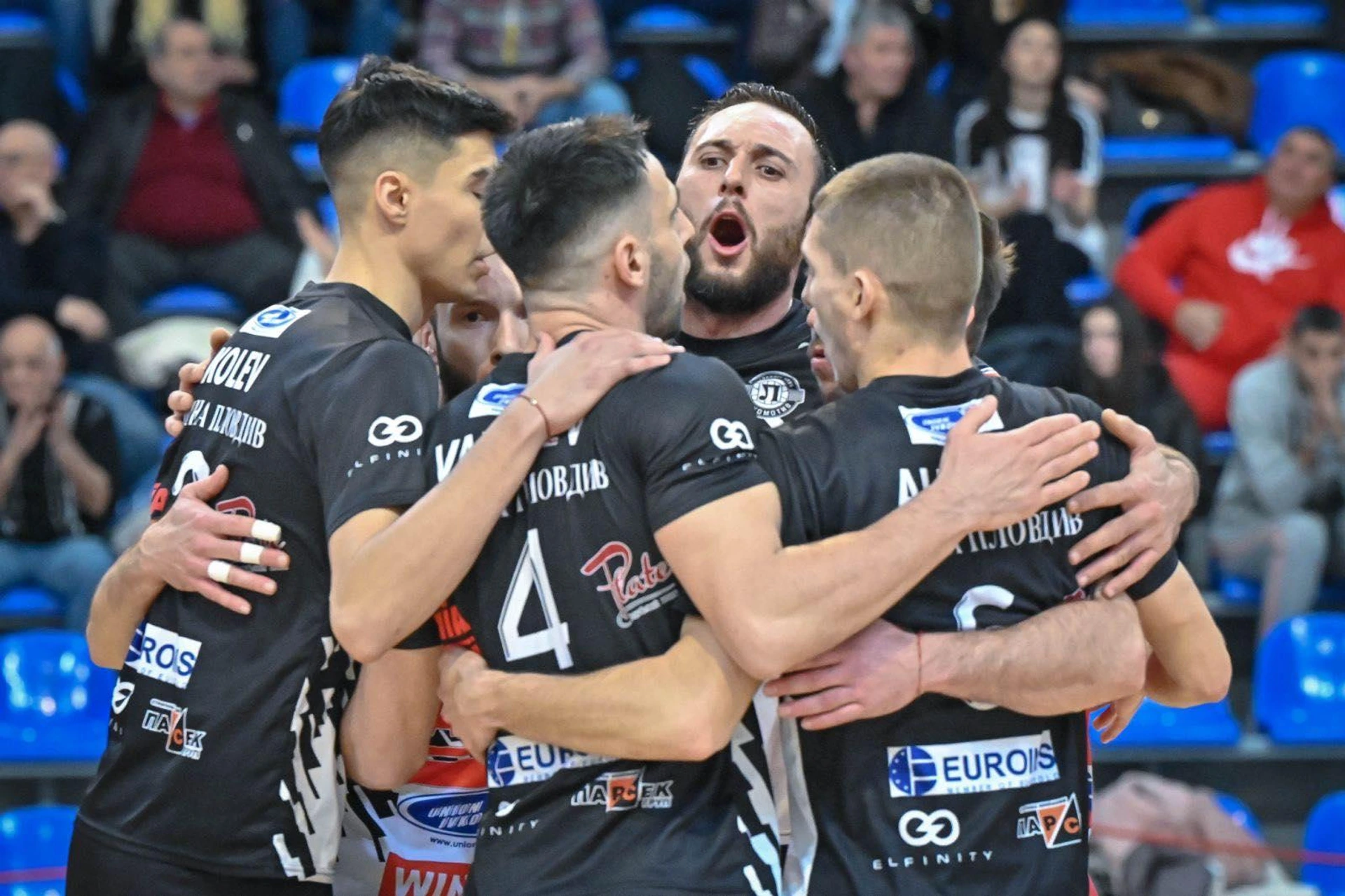 Локомотив Авиа поглежда към полуфиналите в efbet Супер Волей