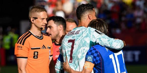 July 2, 2026, Toronto, Ontario, Canada: Toronto, Ontario, Canada †July 2, 2026: Portugal s CRISTIANO RONALDO (7) hugs Croatia s LUKA MODRIC (10) before the FIFA World Cup, WM, Weltmeisterschaf...