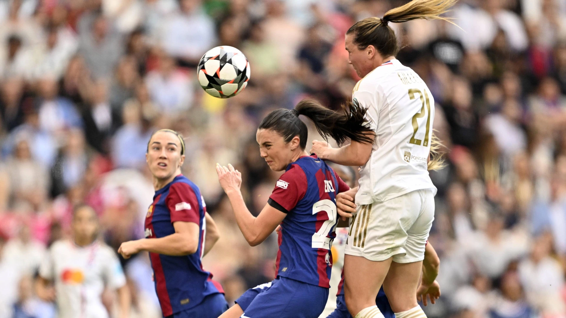 Ingrid Engen L of Barcelona and Vanessa Gilles R of Olympique Lyonnais compete during the UEFA Women s Champions League Final between Barcelona and Olympique Lyonnais at San Mames Stadium in Bilbao, Spain on May 25, 2024. Pais Vasco Spain.