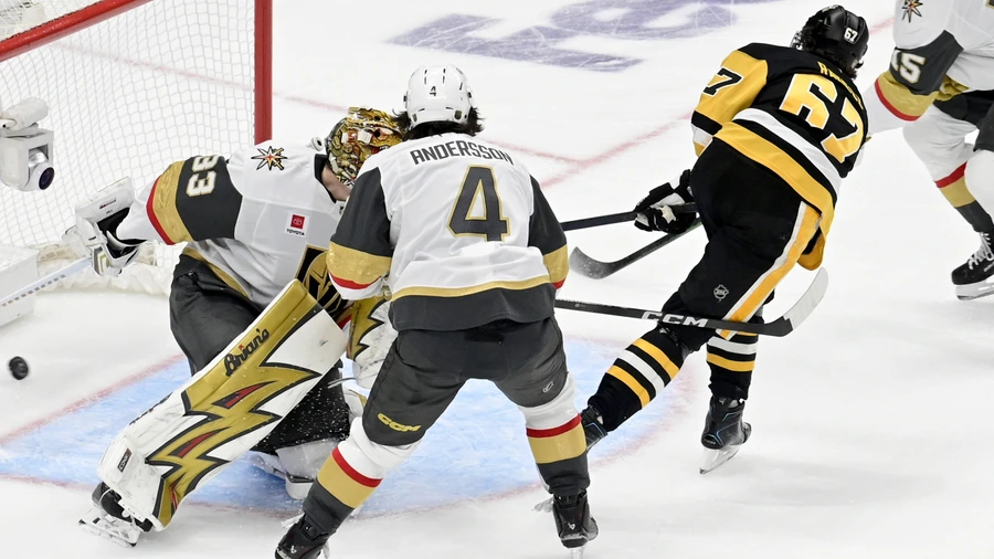 HOCKEY: Sfida inedita tra Carolina Hurricanes e Las Vegas Golden Knights