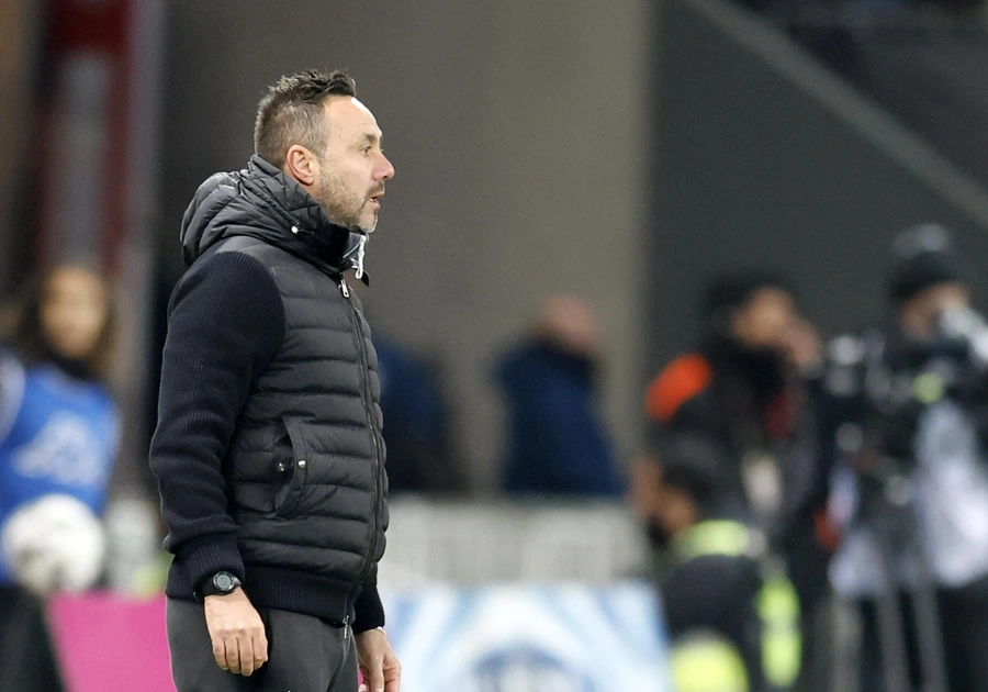 Де Дзерби стартира мисията си по спасяването на Тотнъм