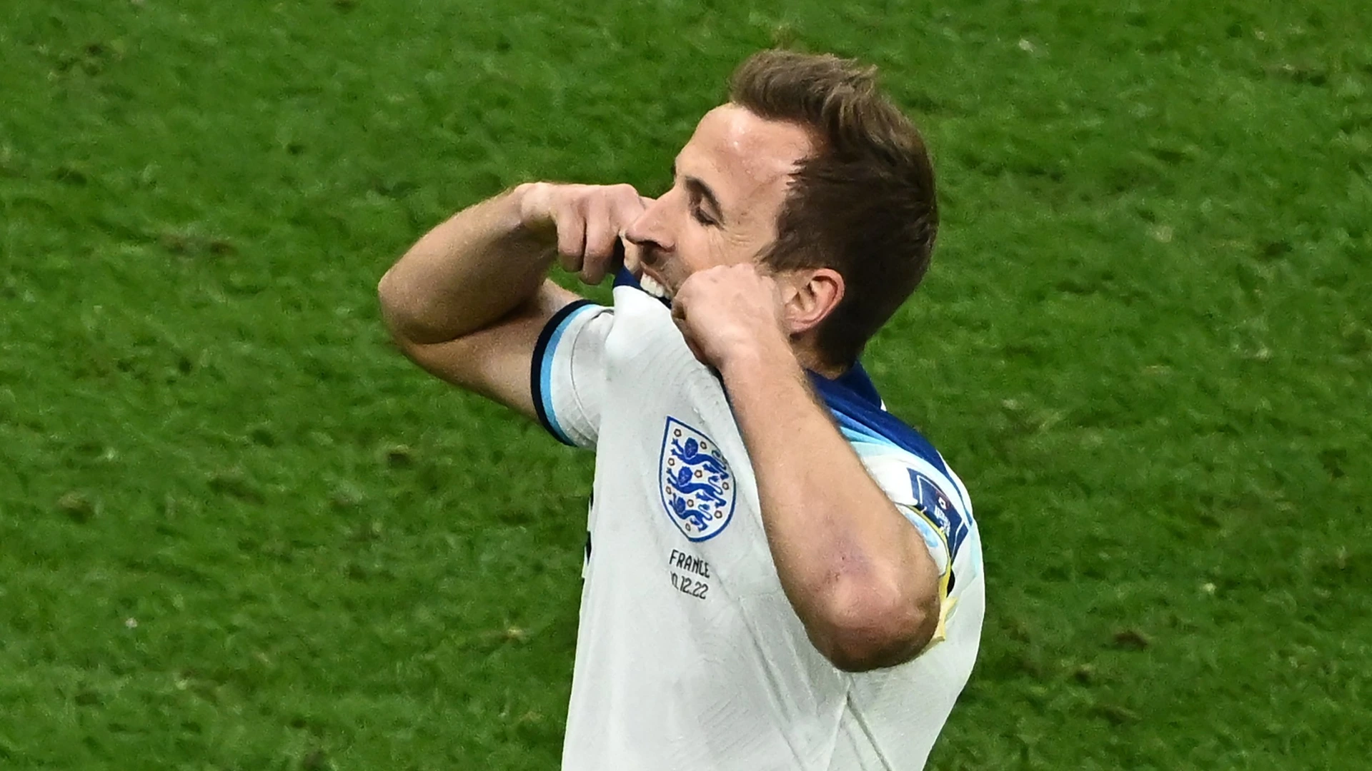 England's forward #09 Harry Kane reacts after missing a penalty during the Qatar 2022 World Cup quarter-final football match between England and France at the Al-Bayt Stadium in Al Khor, north of Doha, on December 10, 2022.