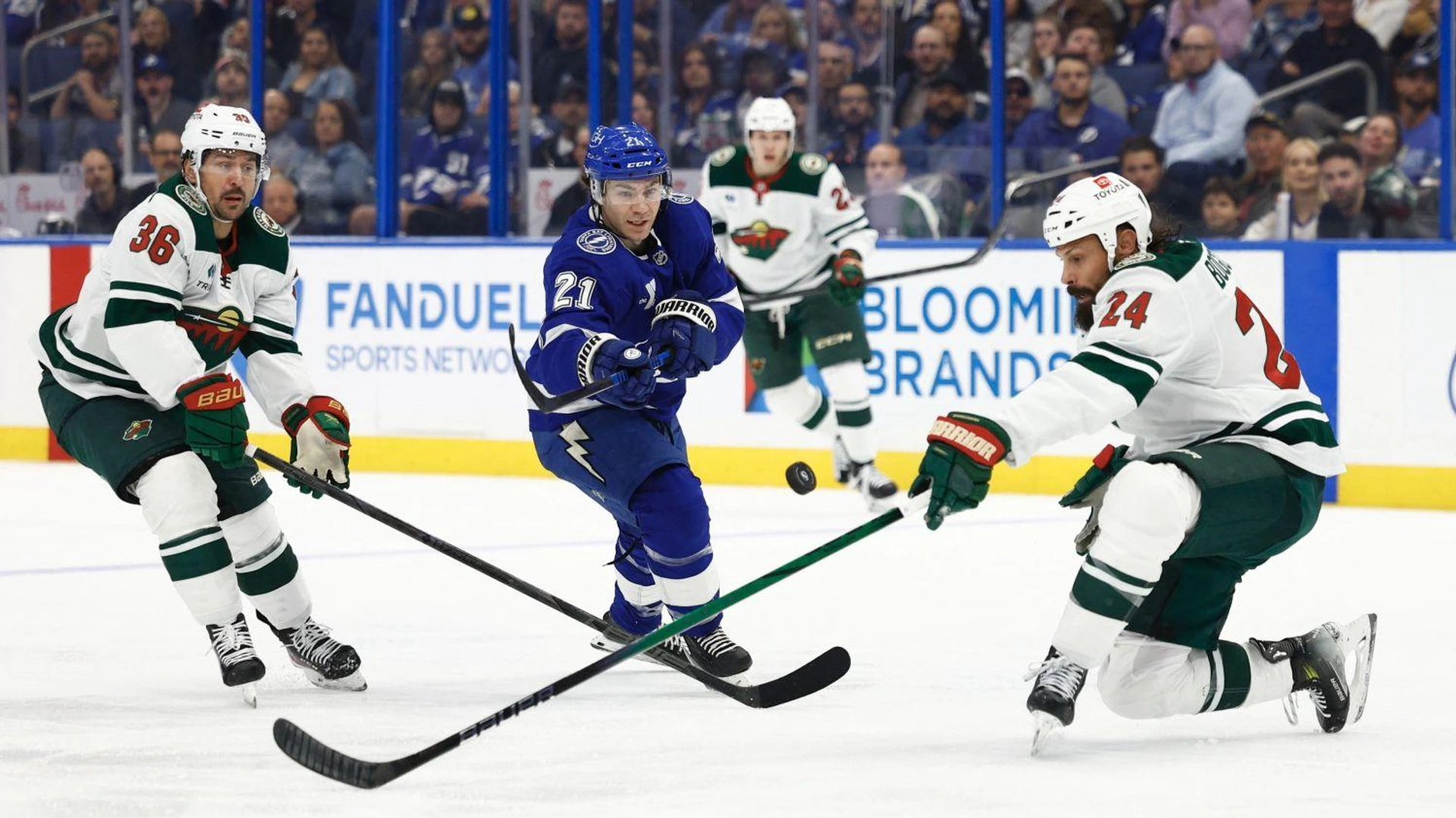 Минесота Уайлд Тампа Бей Лайтнинг НХЛ NHL хокей на лед уинбет news.winbet.bg