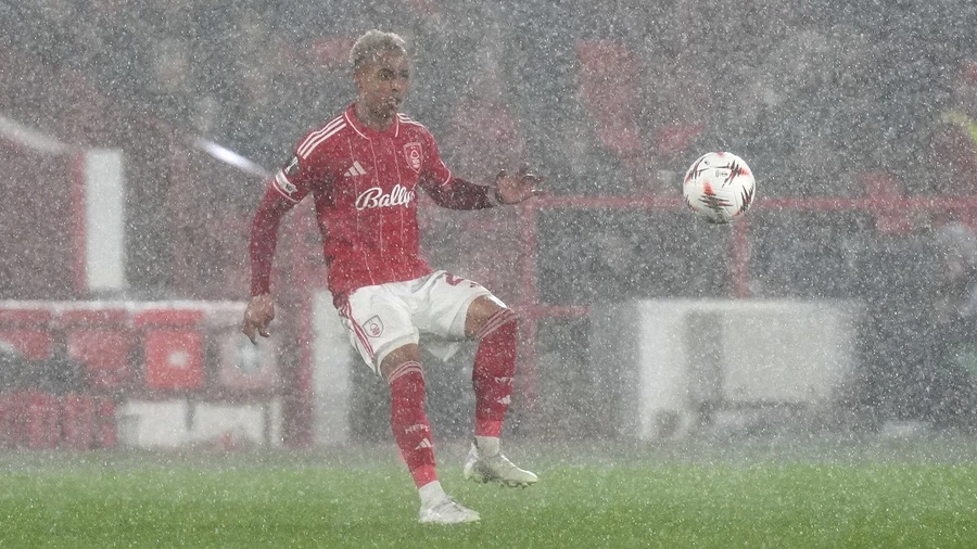 Nottingham Forest 0-1 FC Midtjylland: Pereira utrpěl porážku v prvním zápase osmifinále Evropské ligy