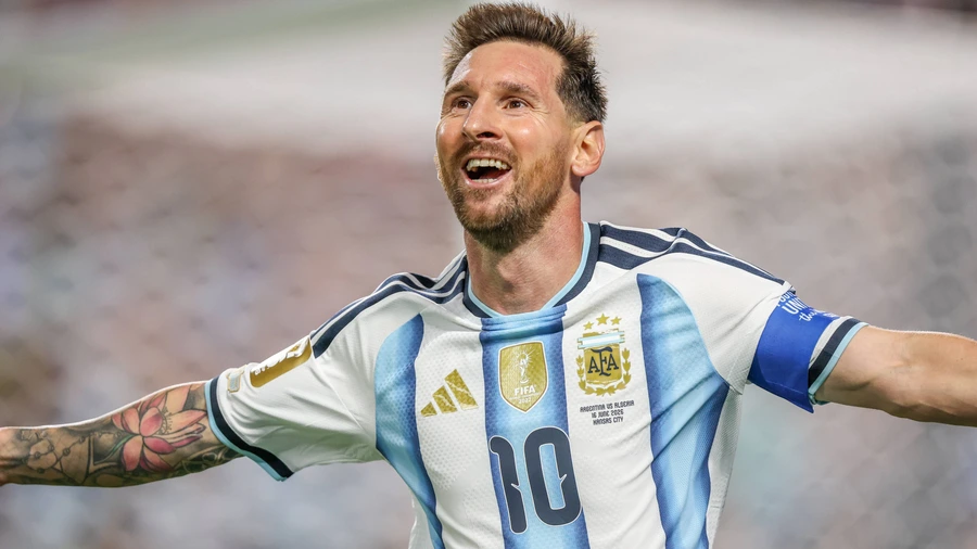 Incontenibile Messi: una tripletta da sogno nel suo sesto Mondiale