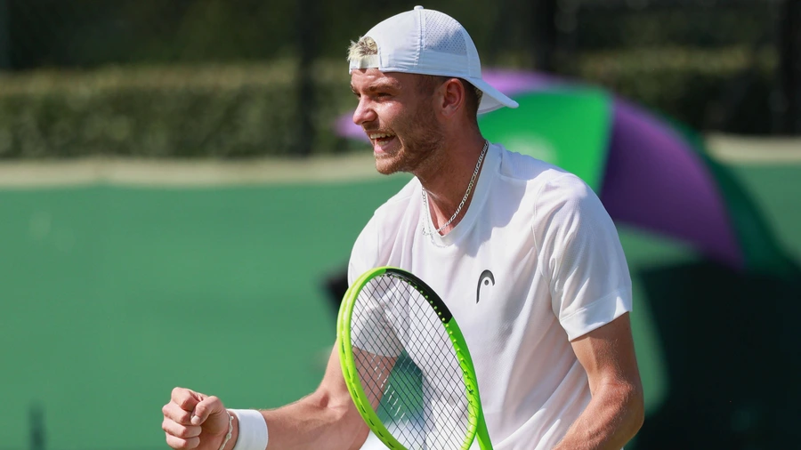 TENNIS: Wimbledon, uomini e donne scrivono storie diverse