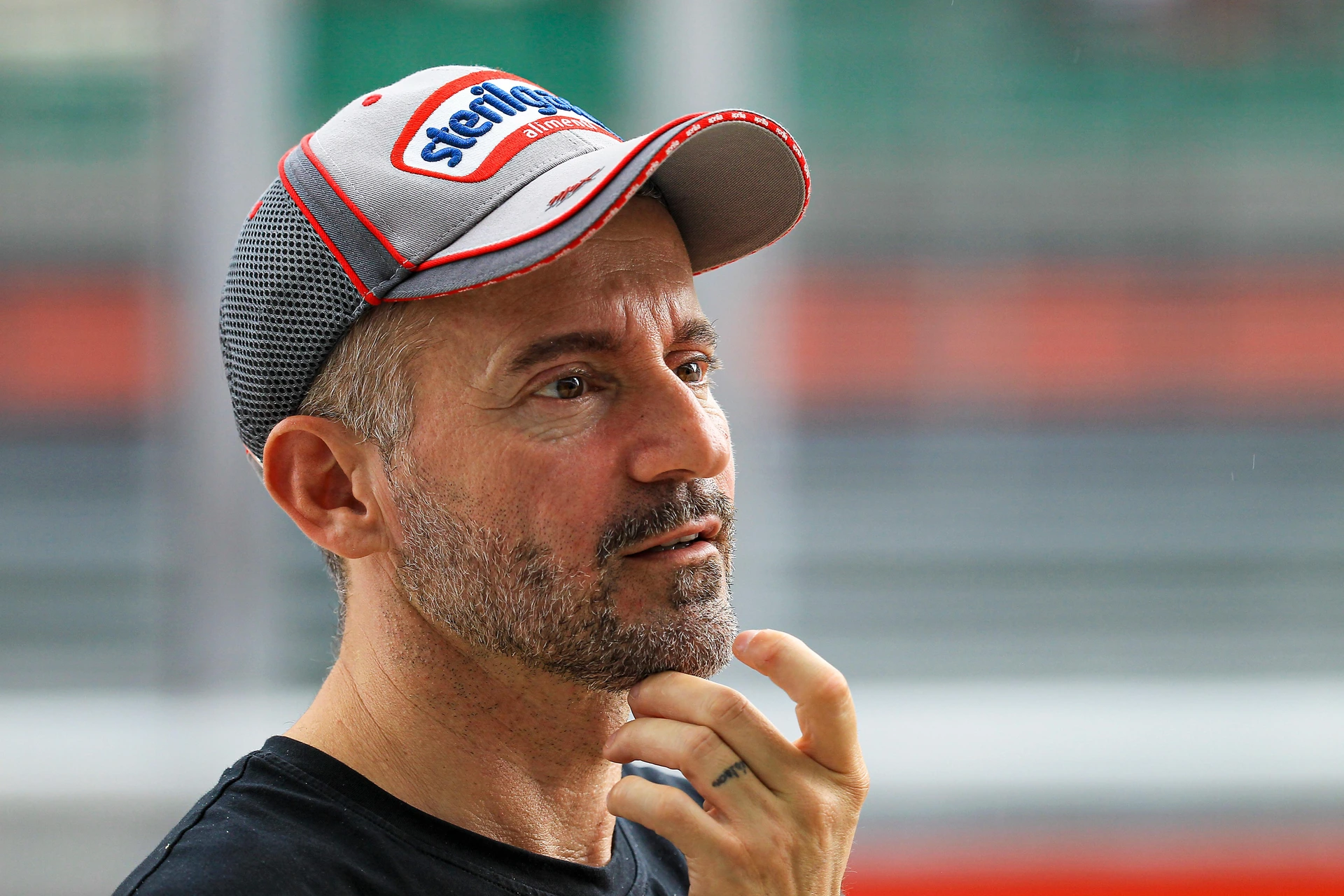 Biaggi benedice la Aprilia: “A ridosso delle prime”