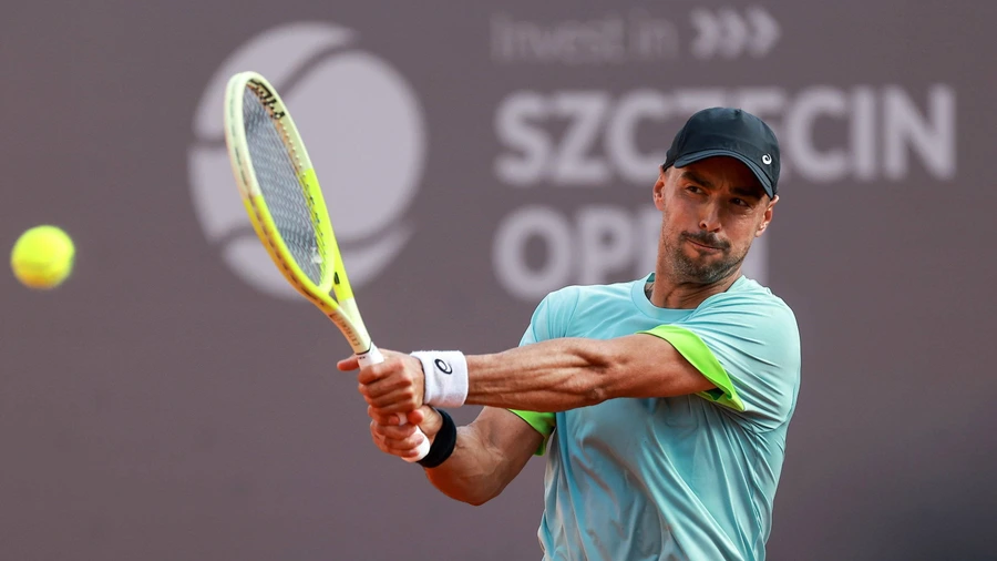 🎾 ТЕНИС МИКС: Без шансове за Мико Кузманов на „Чалънджър“-а в Полша