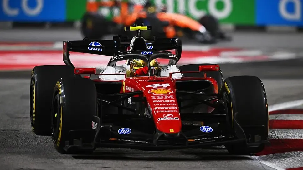 Lewis Hamilton și-a asumat vina pentru strategia ratată a Ferrari din Singapore