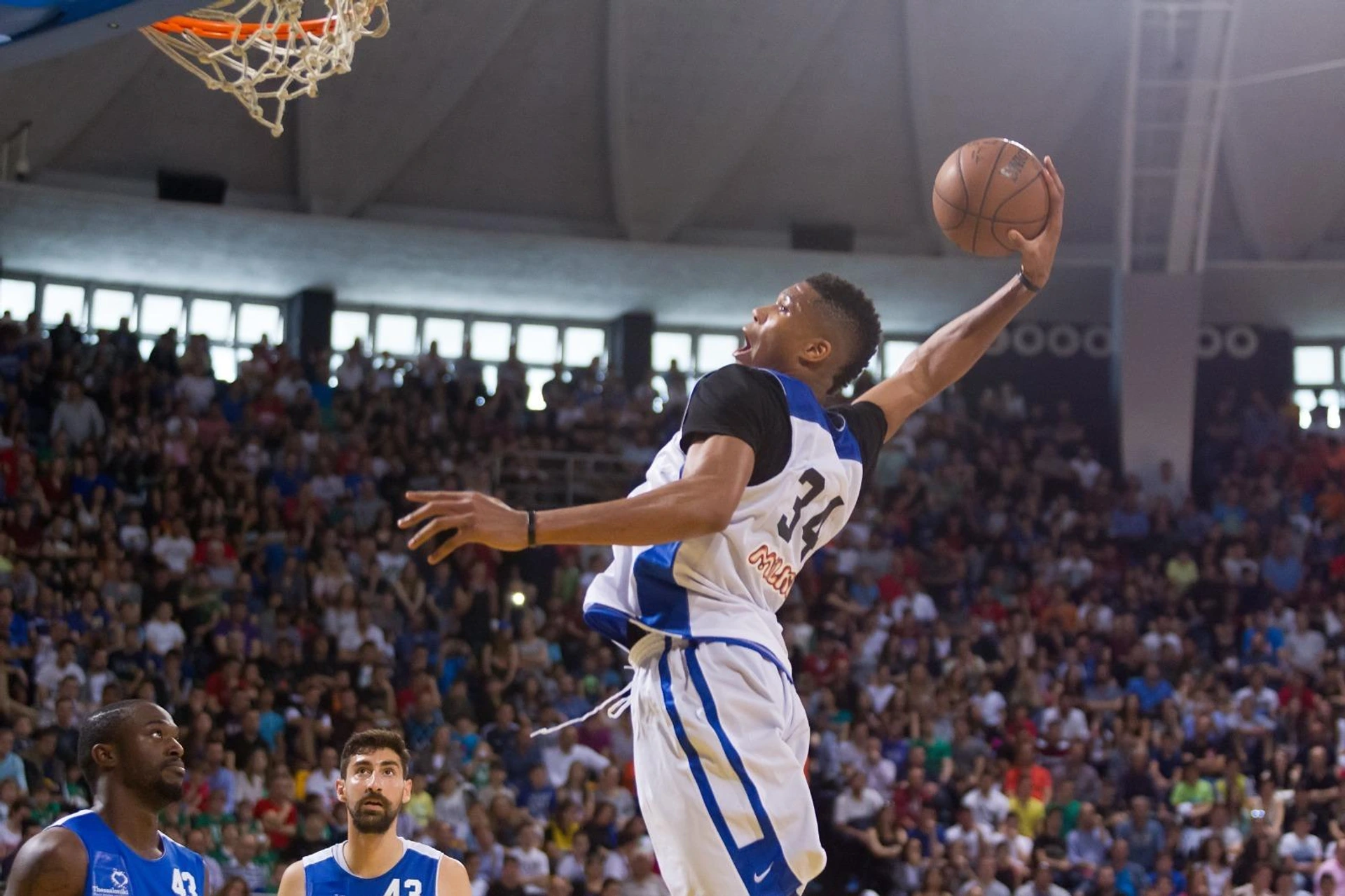 Milwaukee-Brooklyn, i Nets a caccia della finale