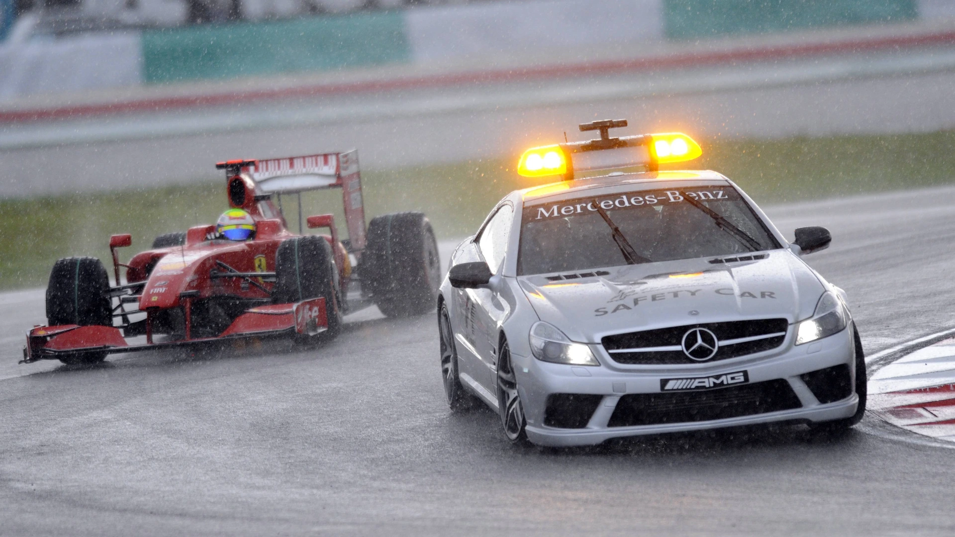 5 04 2009 Felipe Massa Brazil Ferrari behind the Safetycar Highlight Vdig horizontal racing car Safetycar Safety Car Pacecar Pace Security vehicle Security - Haul vehicle grand Prize from Malaysia 2009 