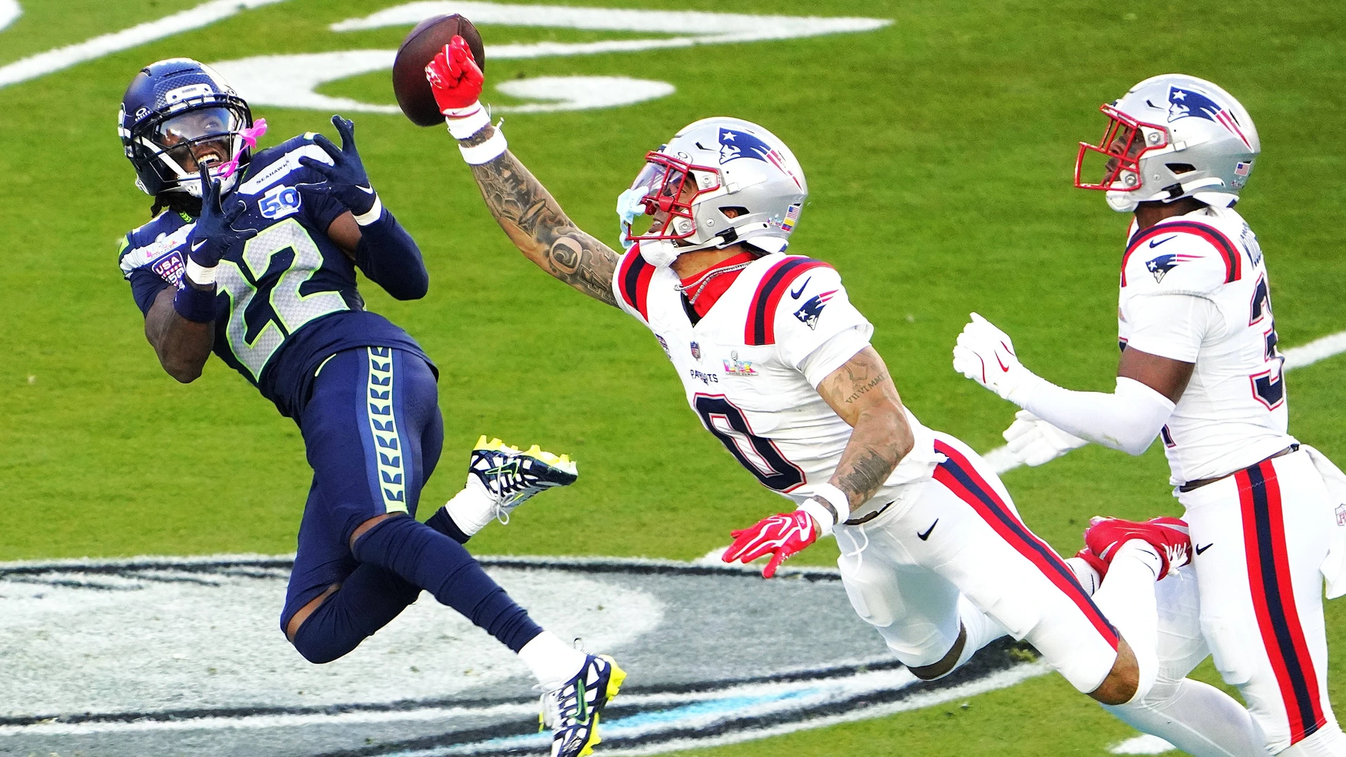 New England Patriots Christian Gonzalez C defends during the NFL, American Football , USA Super Bowl LX between Seattle Seahawks and New England Patriots in Santa Clara, the United States, Feb. 8, 2026.