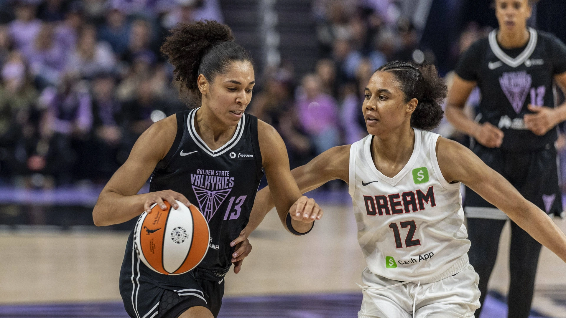 БАСКЕТБОЛ МИКС: Голдън Стейт ще вземат мач №1 от финала на WNBA