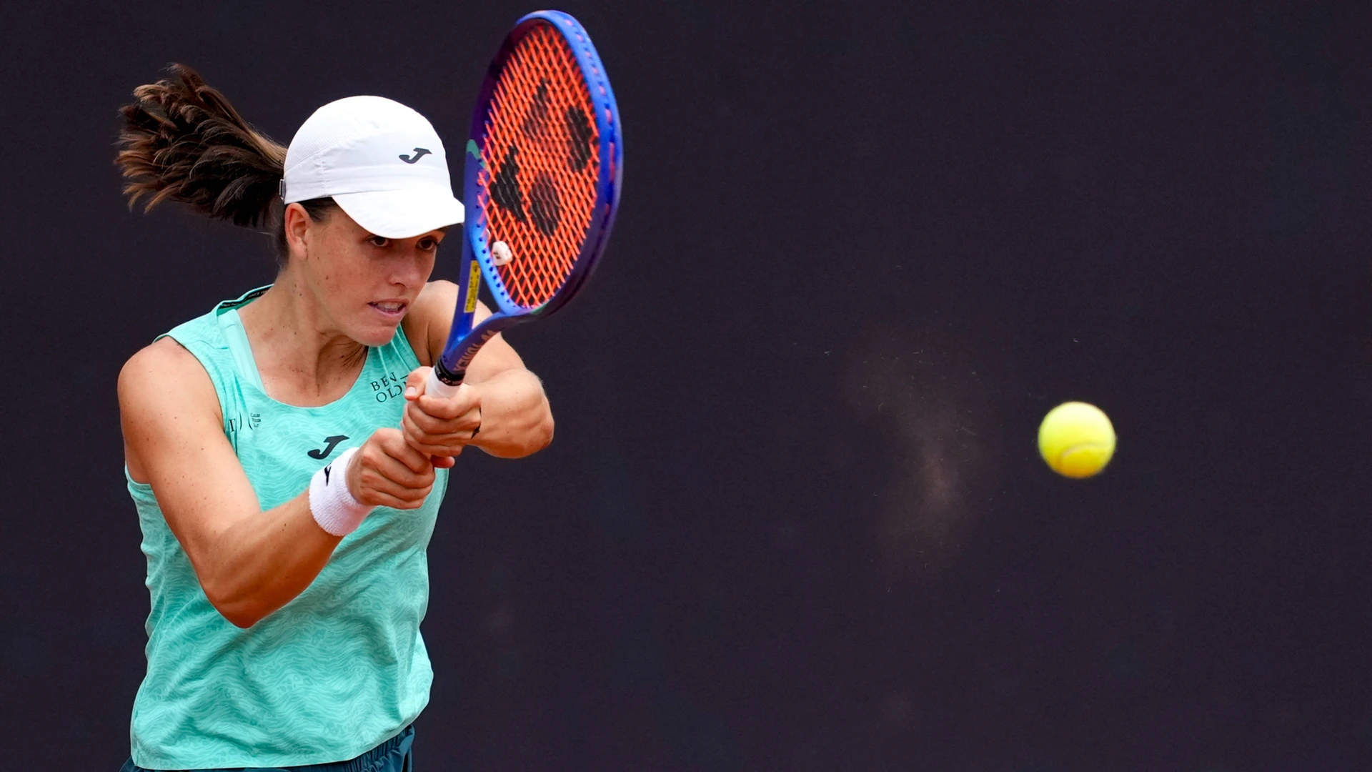 Kaitlin Quevedo of Spain plays during her round of 32 match against second seed Anhelina Kalinina of Ukraine at the 2026 MSC Hamburg Ladies Open women s tennis tournament at Am Rothenbaum in Hamburg, Germany. 