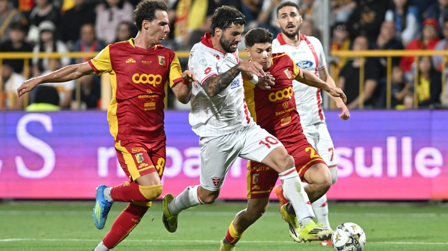 CALCIO: Finale playoff Serie B, il ritorno vale la Serie A