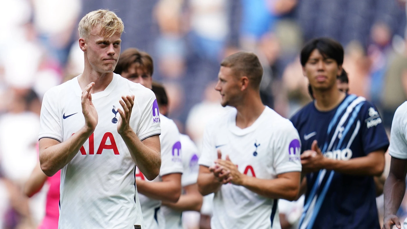 CALCIO: Brentford-Tottenham: partita d'esordio per una Premier League piena di punti interrogativi