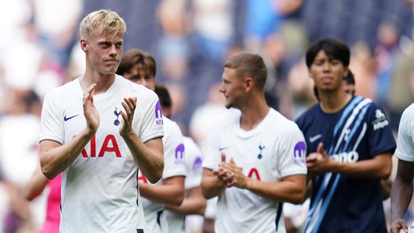 CALCIO: Brentford-Tottenham: partita d'esordio per una Premier League piena di punti interrogativi