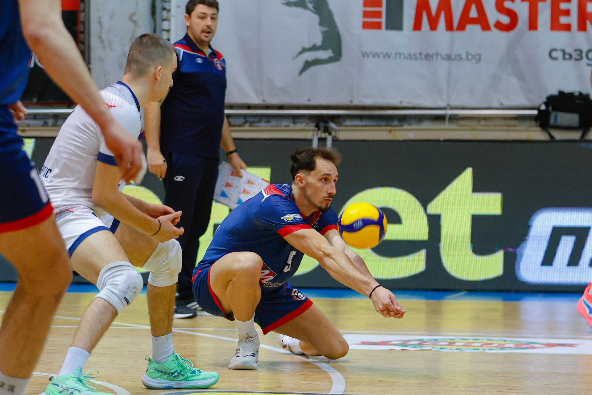 Дея спорт с труден обрат срещу Славия в efbet Супер Волей