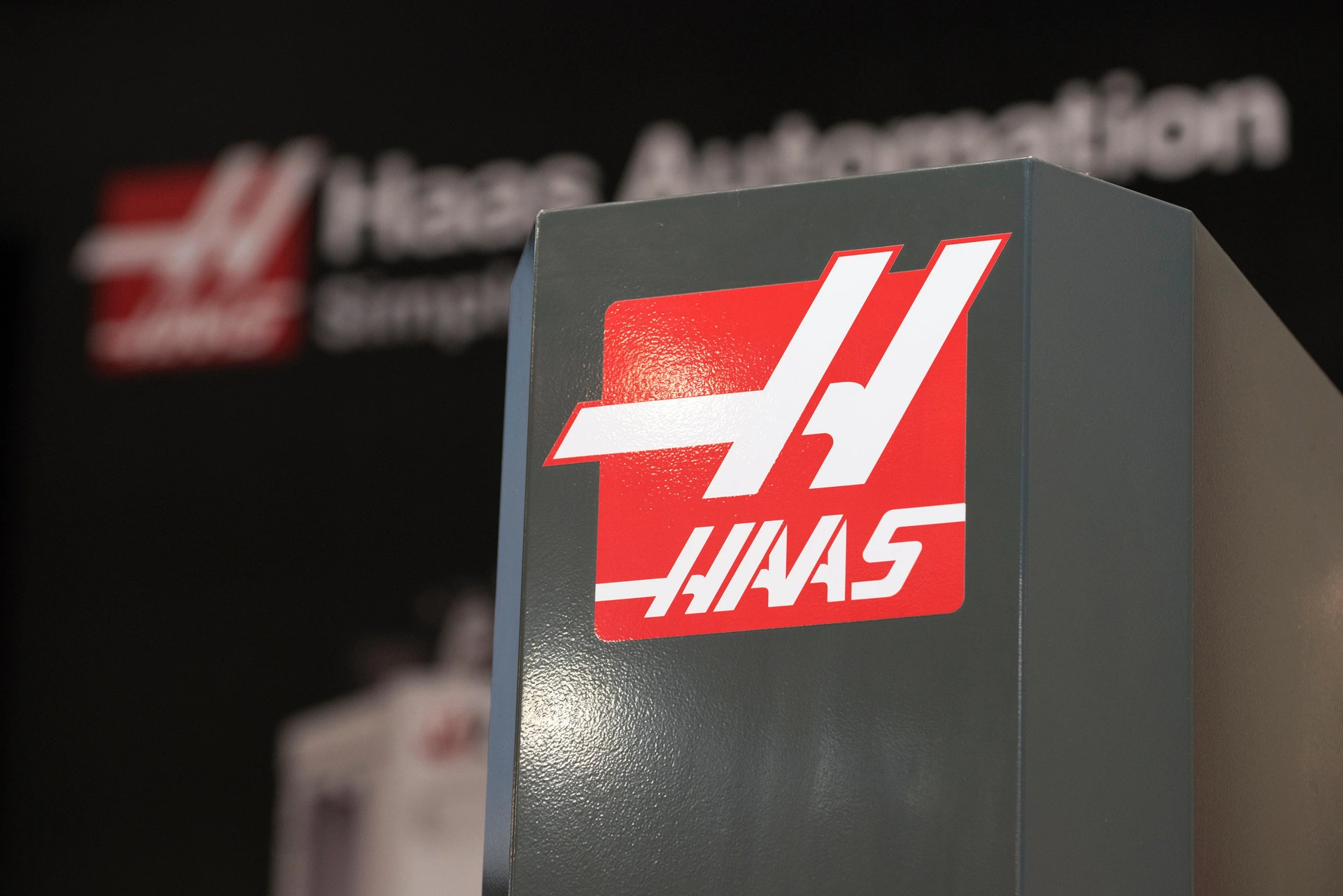 Haas, Steiner: “L’obiettivo è andare a punti”