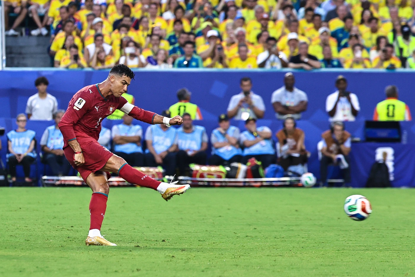 June 27, 2026, Miami Gardens, Florida, USA: Cristiano Ronaldo 7 of Portugal kicks a ball during a FIFA World Cup, WM, Weltmeisterschaft, Fussball 2026 Group K match between Colombia and Portugal Mi...