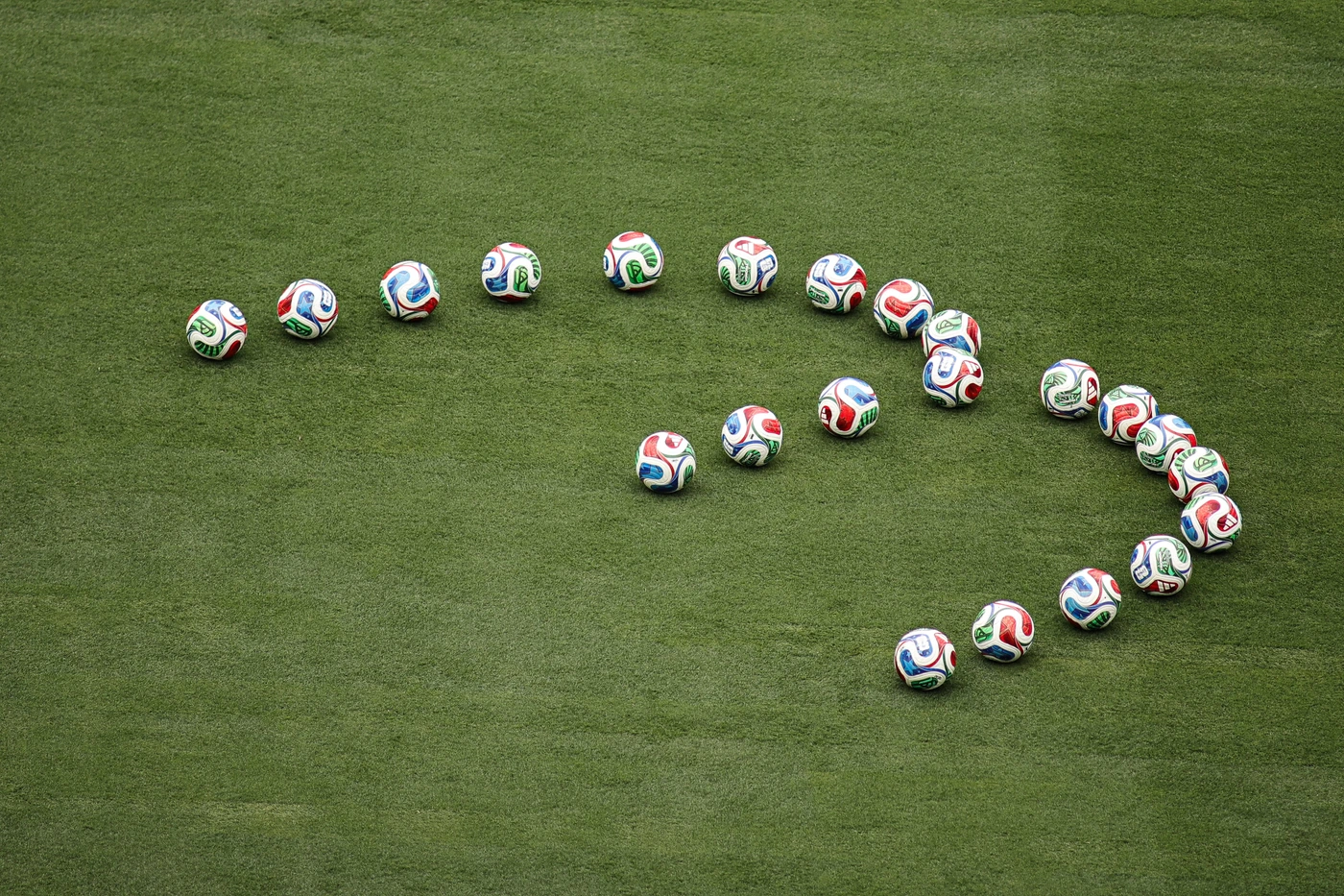July 5, 2026, Rutherford, New Jersey, USA: Balls sit on the pitch before the July 5th FIFA World Cup, WM, Weltmeisterschaft, Fussball 2026 matchup between Brazil and Norway at MetLife Stadium in Ea...