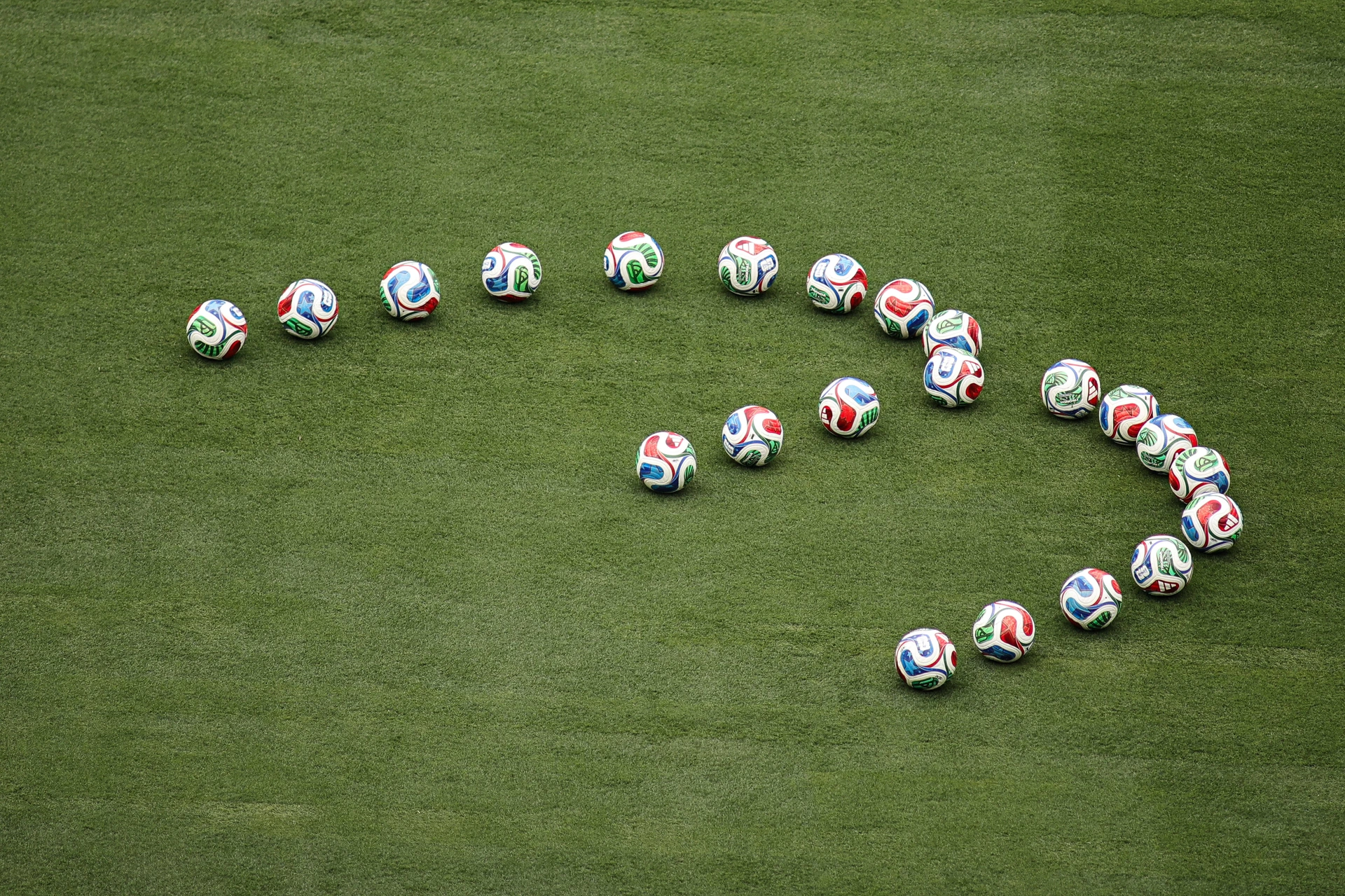 July 5, 2026, Rutherford, New Jersey, USA: Balls sit on the pitch before the July 5th FIFA World Cup, WM, Weltmeisterschaft, Fussball 2026 matchup between Brazil and Norway at MetLife Stadium in Ea...