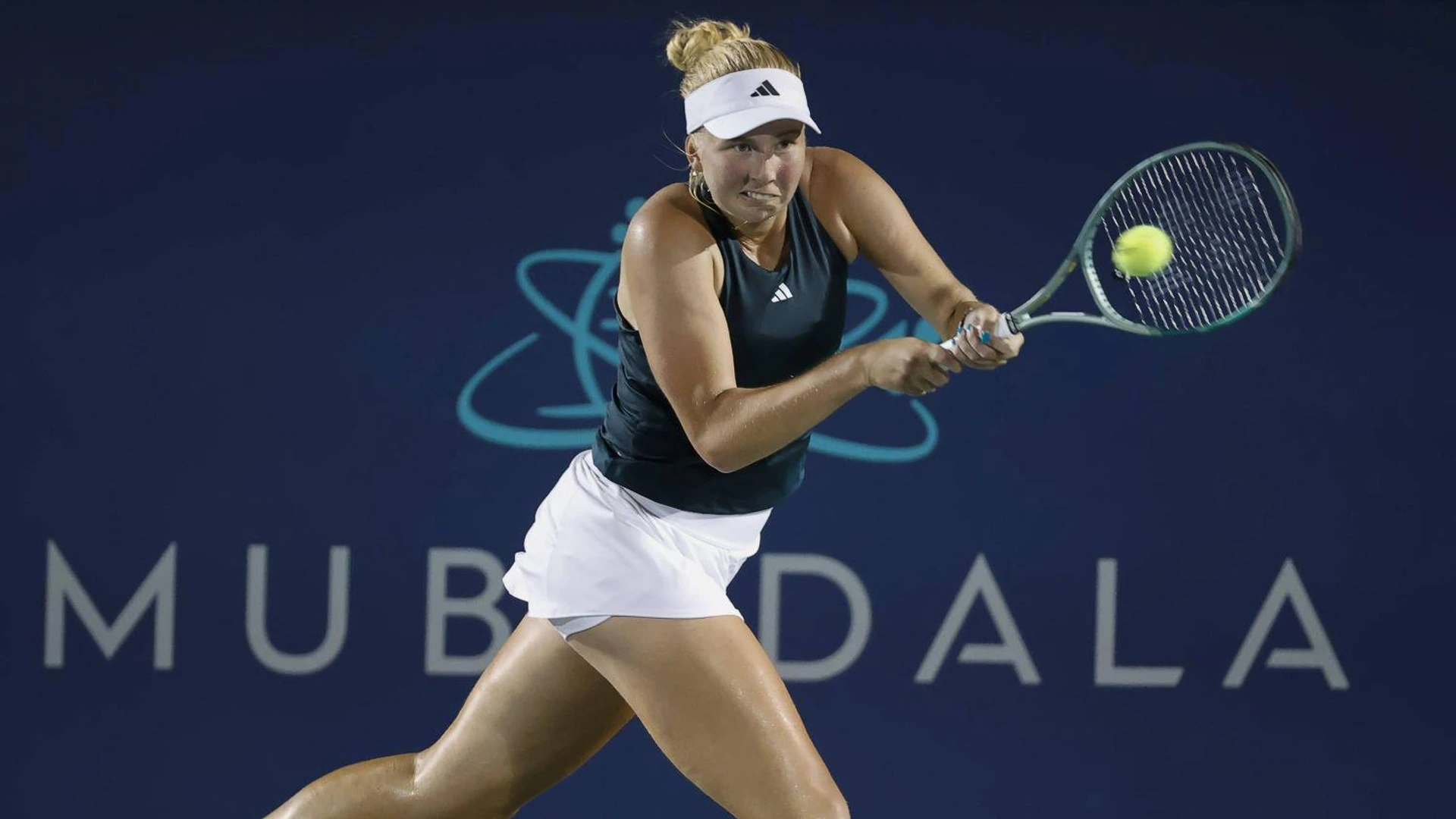 🎾 ТЕНИС МИКС: Първа победа от месец за Клара Таусон