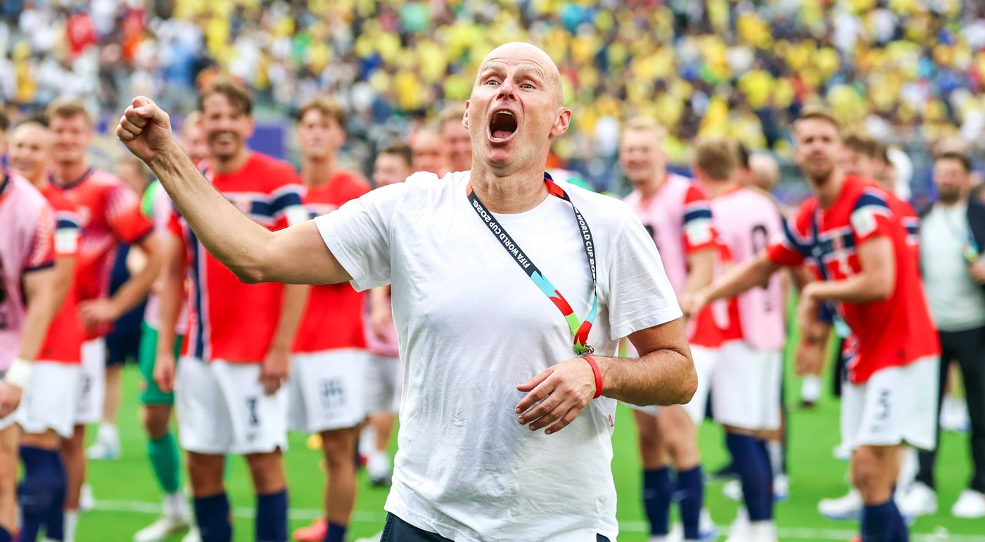 July 5, 2026, East Rutherford, Nj, United States: Stale Solbakken Coach of Norway celebrates qualifying for the quarterfinals after defeating Brazil 2-1 to the Round of 16 match at the FIFA World C...