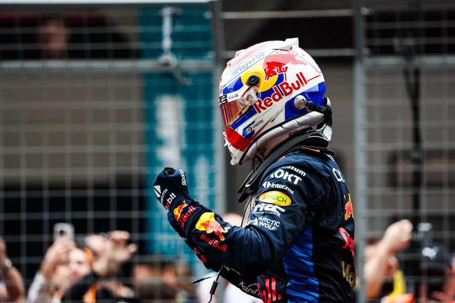 Verstappen, Leclerc, Perez e Sainz lotta tra i 4 per la conquista del titolo