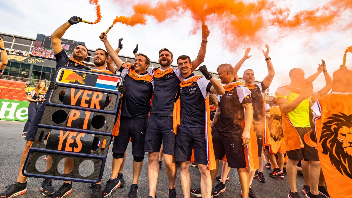 FORMULA 1: "Orange Army": il fenomeno olandese che anima Zandvoort