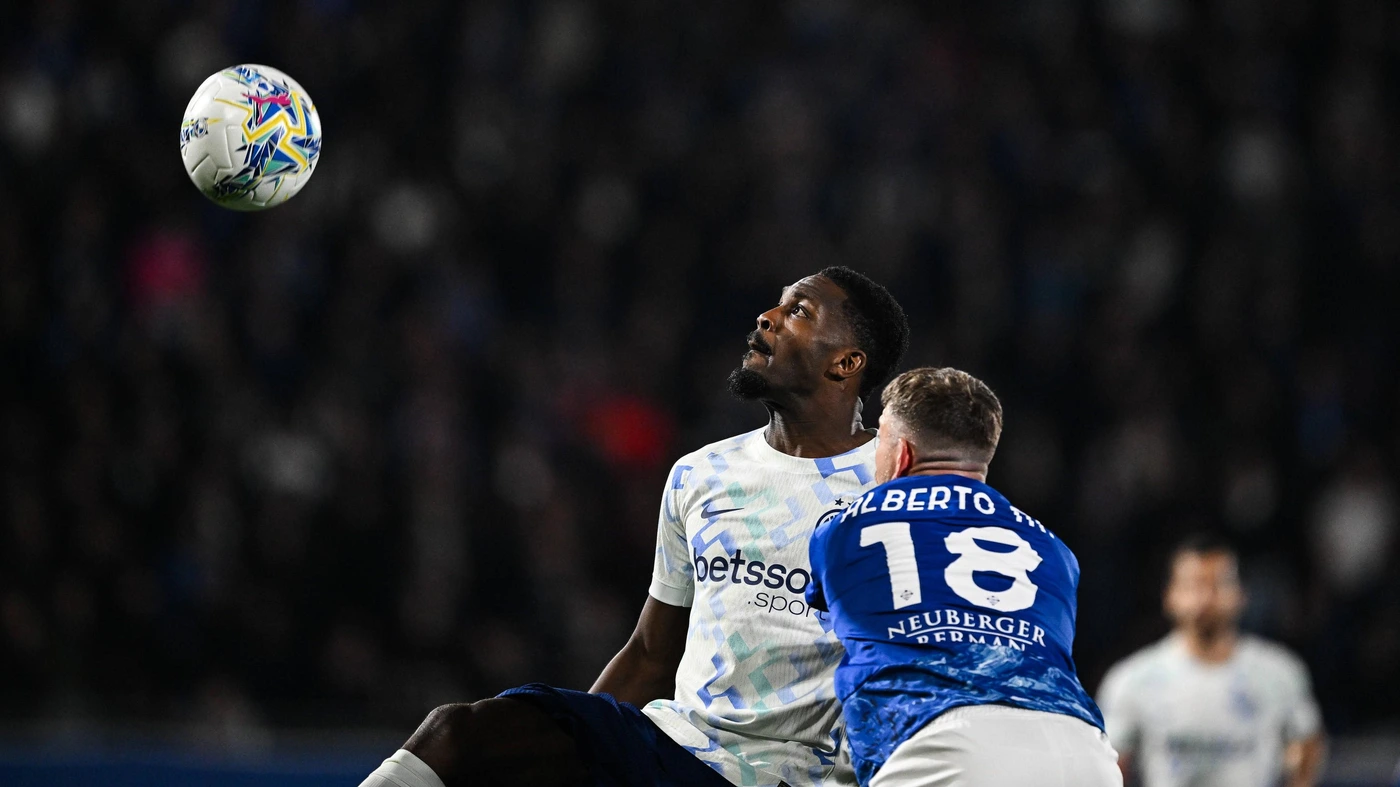Marcus Thuram of Inter in action during the Italian Serie A football match between Calcio Como and Inter FC on 12 of Avril 2026 at the Giuseppe Senigallia stadium in Como, Italy