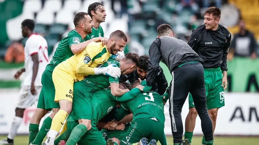 Убедителен успех за Янтра: Габровци разгромиха Хебър с 3:0