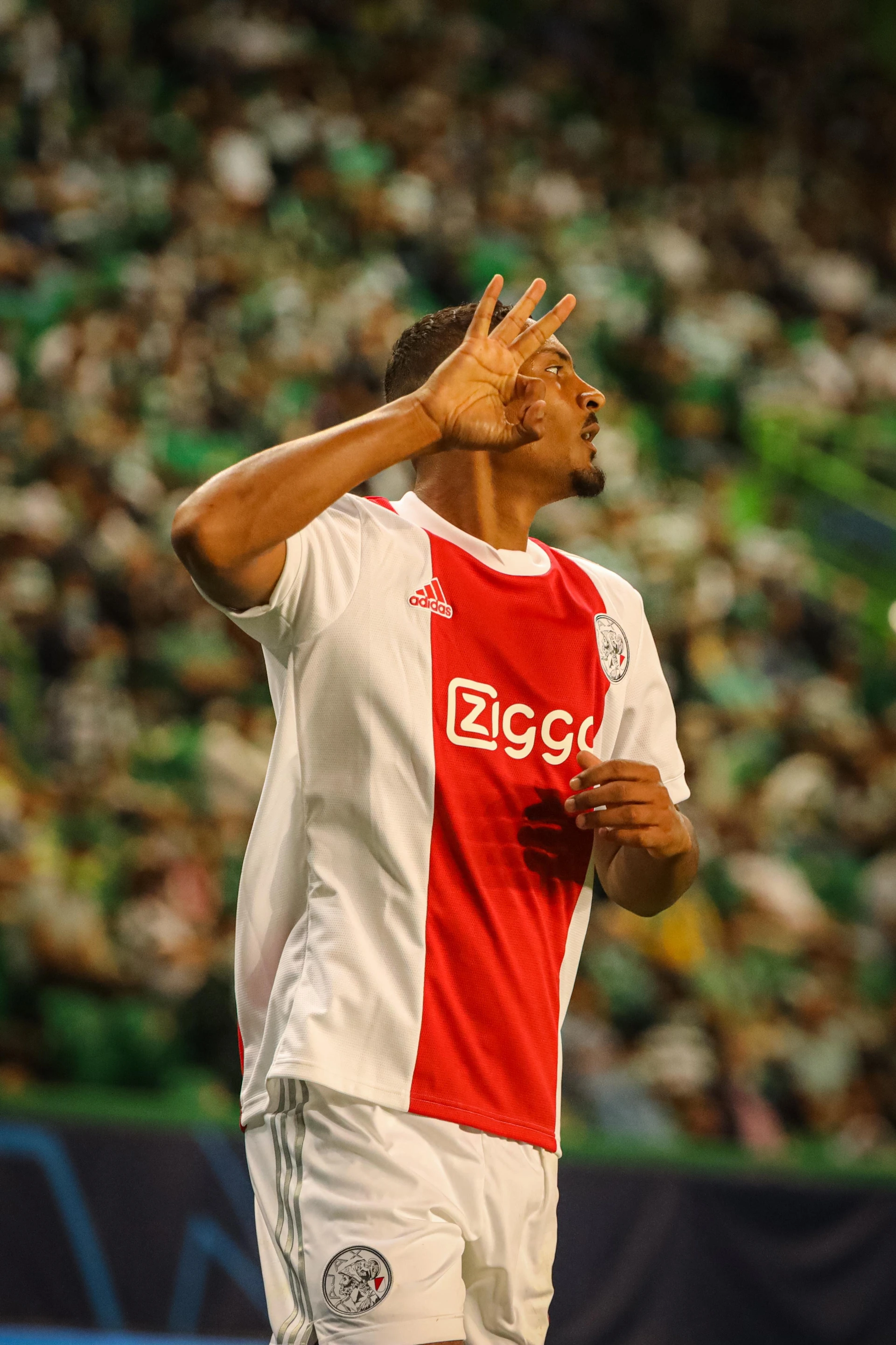 Haller: “Non voglio essere considerato il successore di Haaland”