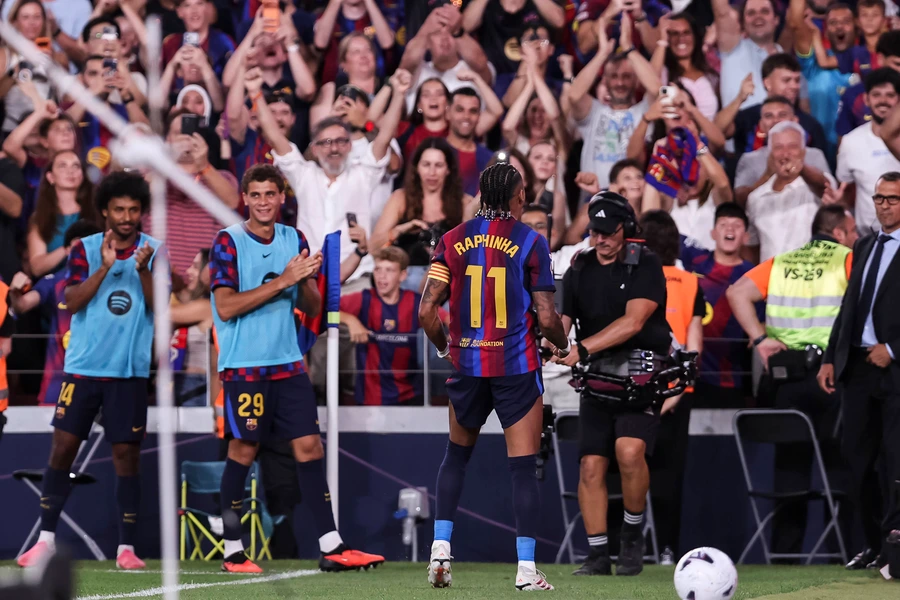 Barcelona Travel to Mestalla as Struggling Valencia Seek a Turnaround