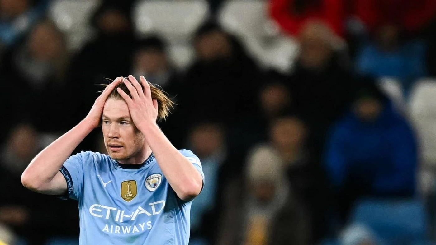 Belgian Kevin De Bruyne laments during the match between Manchester City and Tottenham