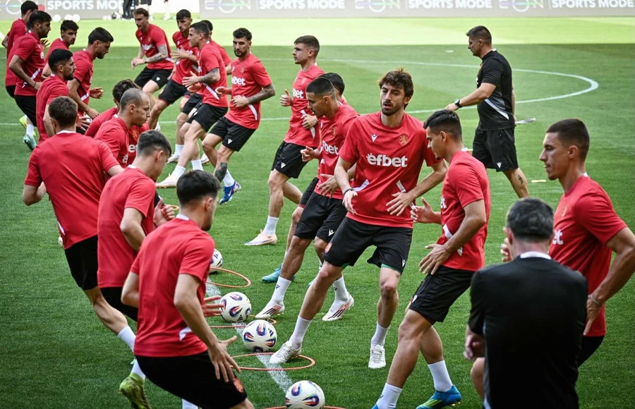 България направи последна тренировка преди проверката с Черна гора