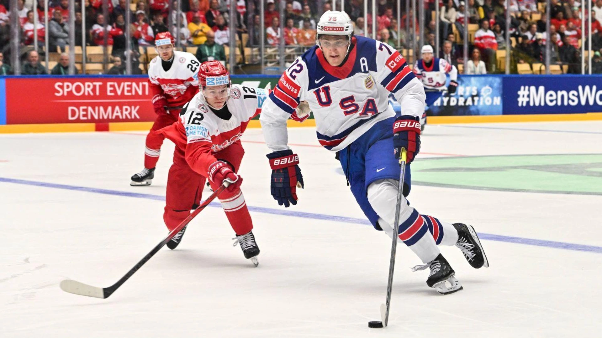 🏒 ХОКЕЙ НА ЛЕД: Швейцария е първият сериозен тест за САЩ